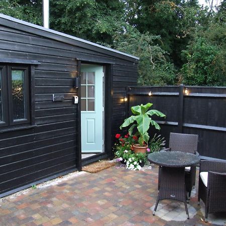 Charming Woodland Lodge 2 Person 1 Bedroom Great Yarmouth Exteriör bild