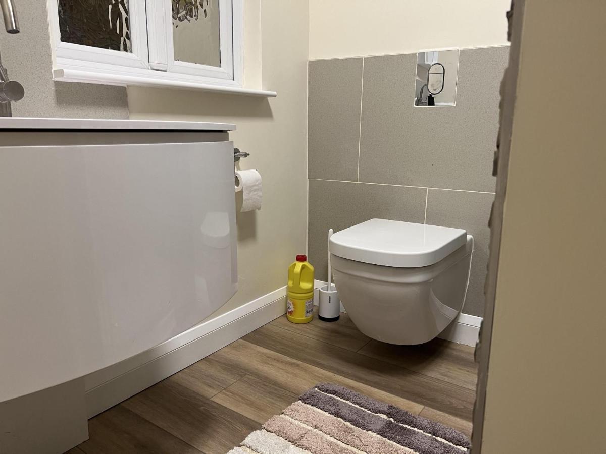 Charming Woodland Lodge 2 Person 1 Bedroom Great Yarmouth Exteriör bild
