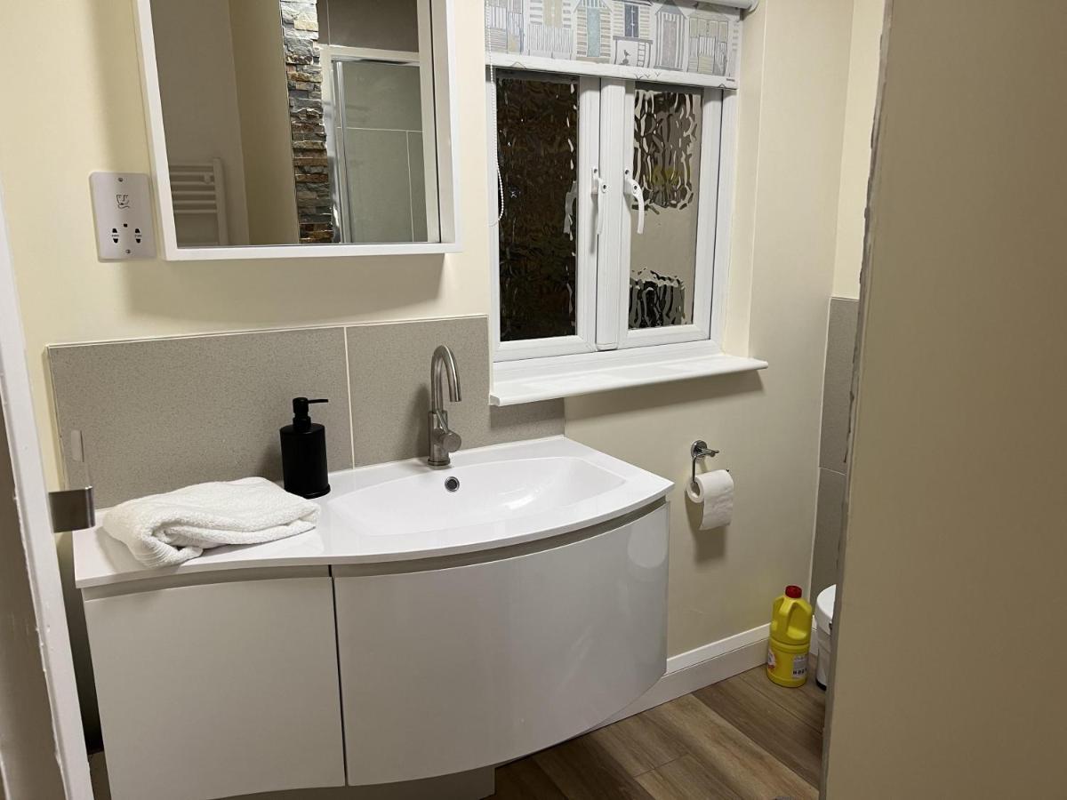 Charming Woodland Lodge 2 Person 1 Bedroom Great Yarmouth Exteriör bild
