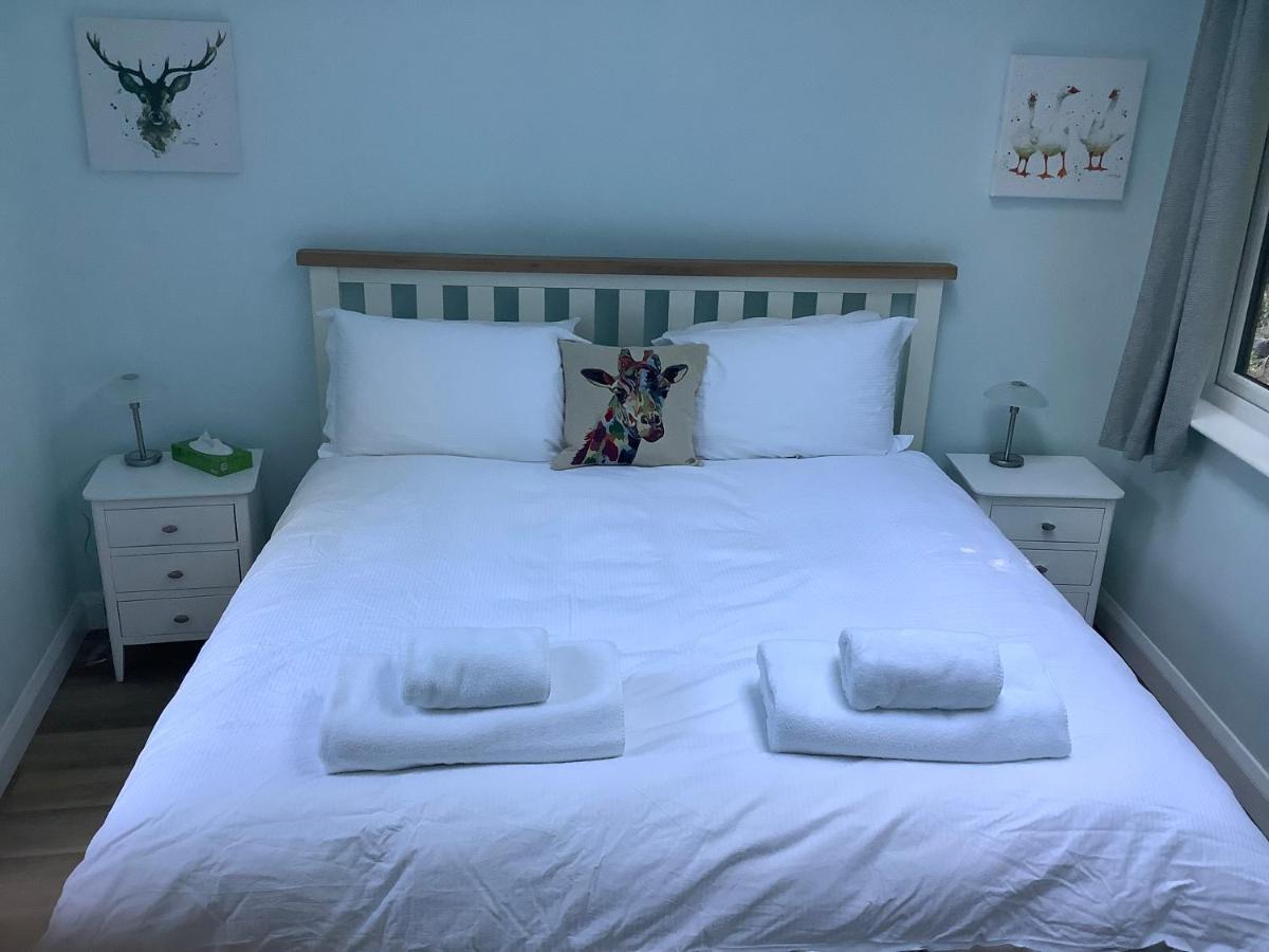 Charming Woodland Lodge 2 Person 1 Bedroom Great Yarmouth Exteriör bild