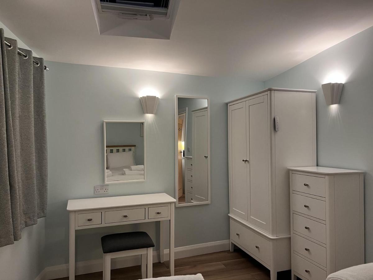 Charming Woodland Lodge 2 Person 1 Bedroom Great Yarmouth Exteriör bild